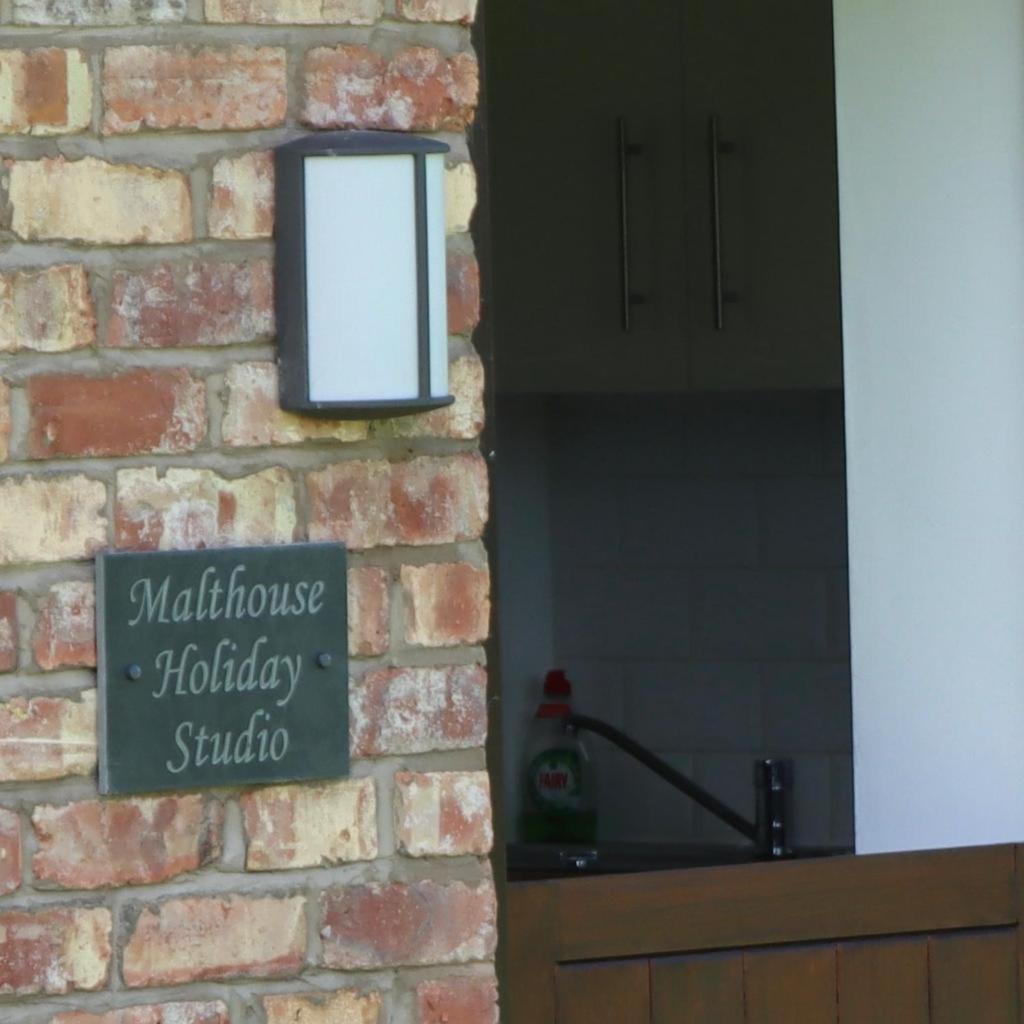 Malthouse Farm Cottage Studio Dilhorne Exterior foto
